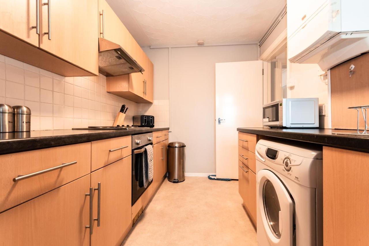 Best Price! Perfect Gunwharf Accommodation - 5 Single Beds Or Kingsize Free Parking Portsmouth Luaran gambar
