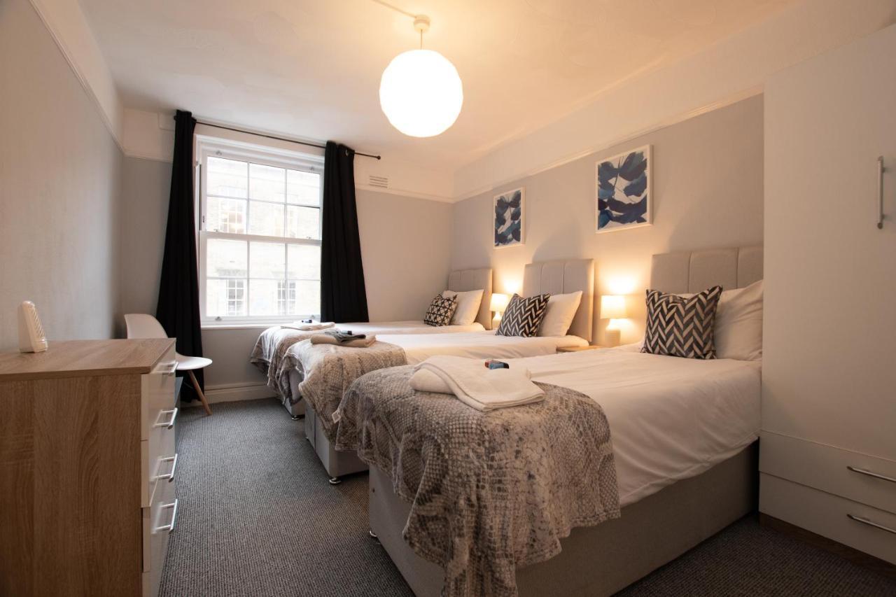 Best Price! Perfect Gunwharf Accommodation - 5 Single Beds Or Kingsize Free Parking Portsmouth Luaran gambar