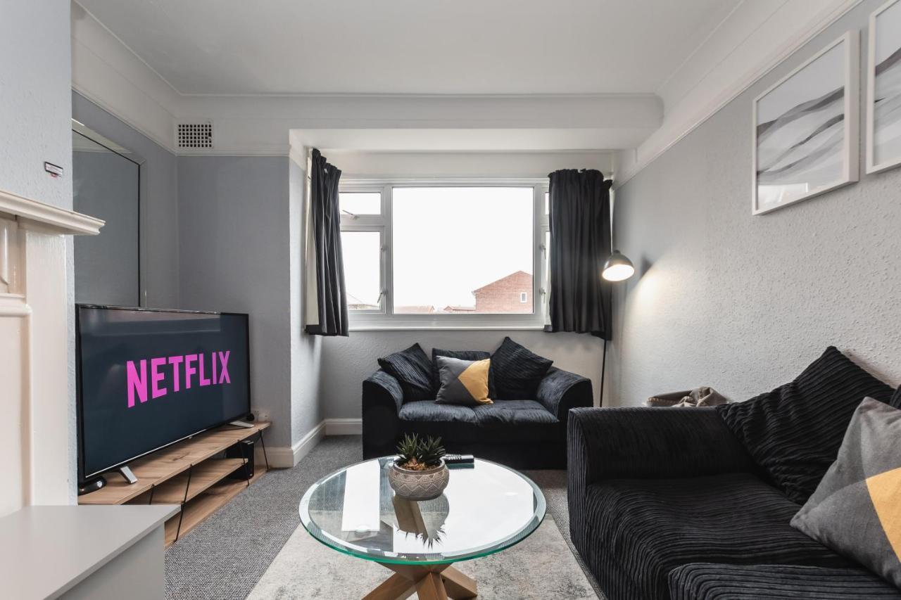 Best Price! Perfect Gunwharf Accommodation - 5 Single Beds Or Kingsize Free Parking Portsmouth Luaran gambar