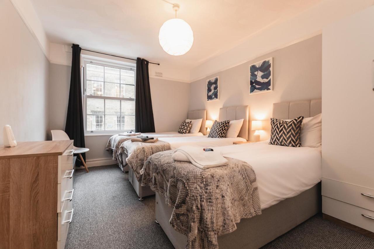 Best Price! Perfect Gunwharf Accommodation - 5 Single Beds Or Kingsize Free Parking Portsmouth Luaran gambar